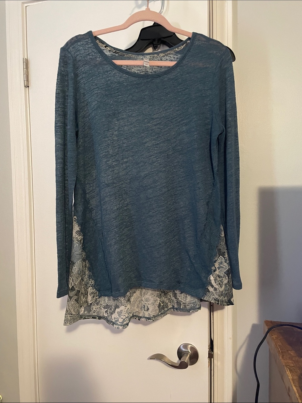 Xhilaration Green Long-Sleeve Knit Top with Lace Hem And Lace Back